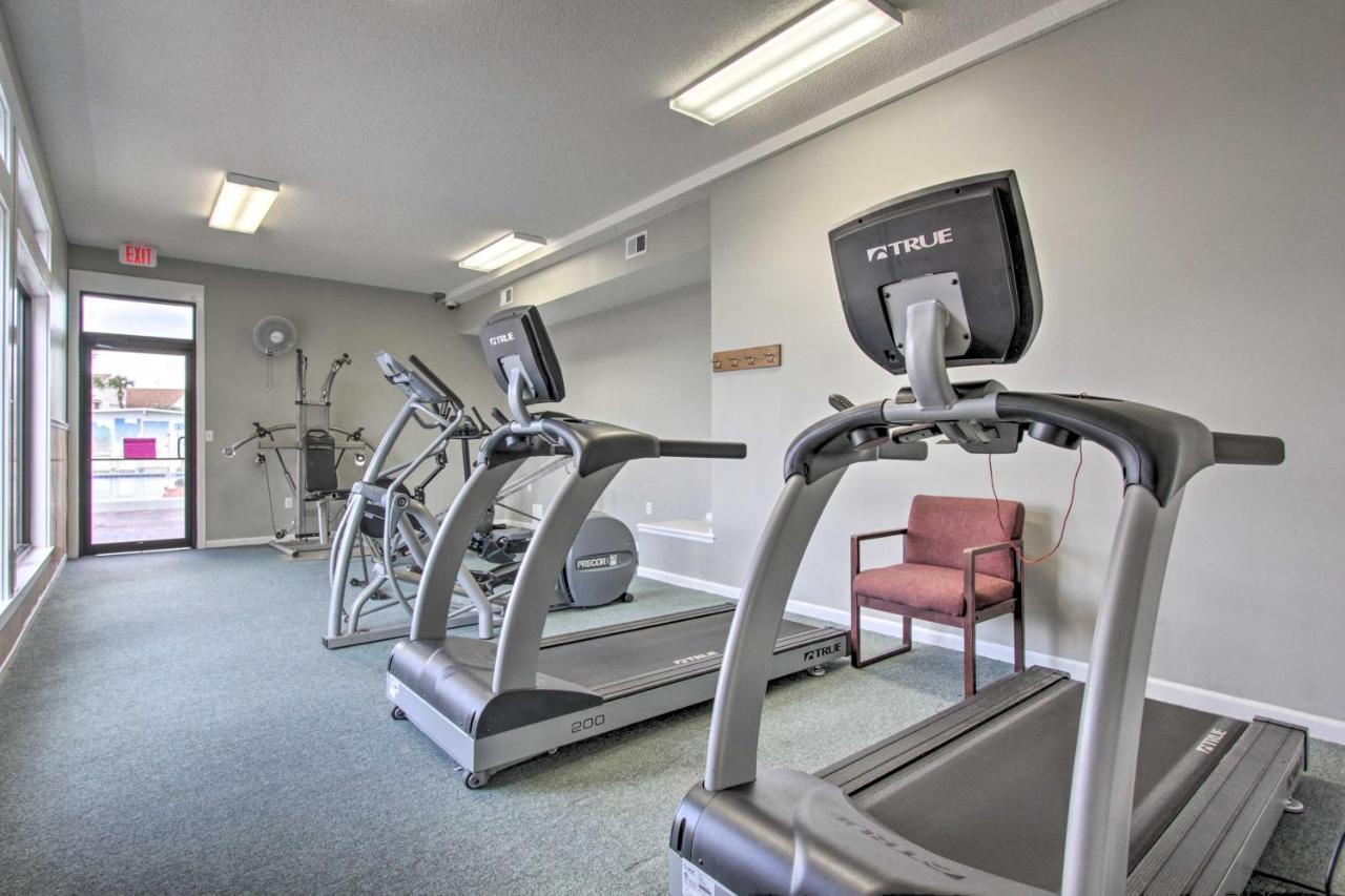 Convenient With Hot Tub - Walk To Beach! Apartment *